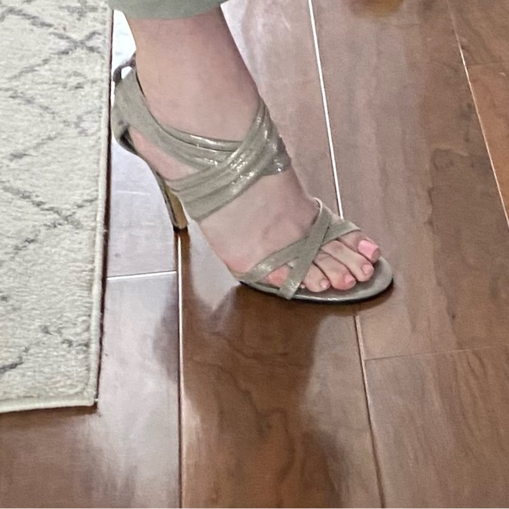 Steve Madden Elegant Gray Strappy Women's Heels